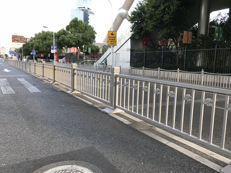 爱可青市政护栏用于上海东方明珠项目